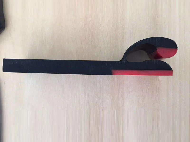 Composite skirt section